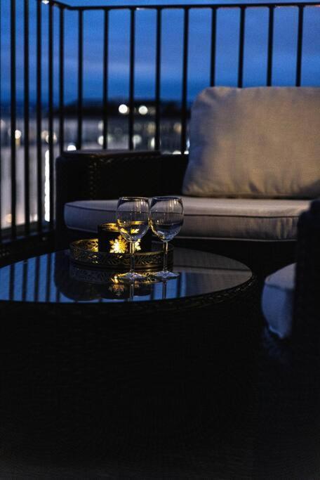 Modern 3Bed Room Sea View Apartment @ Oslo Barcode Exterior photo